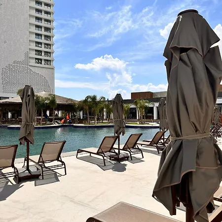 Apartamento Grand Sapphire Spa And Casino, Long Beach, Luxury With Sea View Trikomo