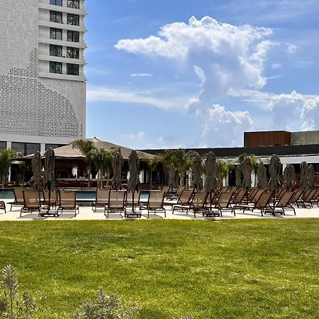 Grand Sapphire Spa And Casino, Long Beach, Luxury With Sea View *