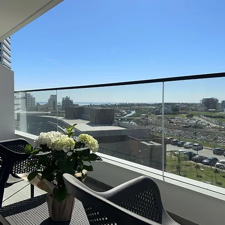 Grand Sapphire Spa And Casino, Long Beach, Luxury With Sea View Apartamento Trikomo