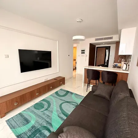 Apartamento Grand Sapphire Spa And Casino, Long Beach, Luxury With Sea View Trikomo